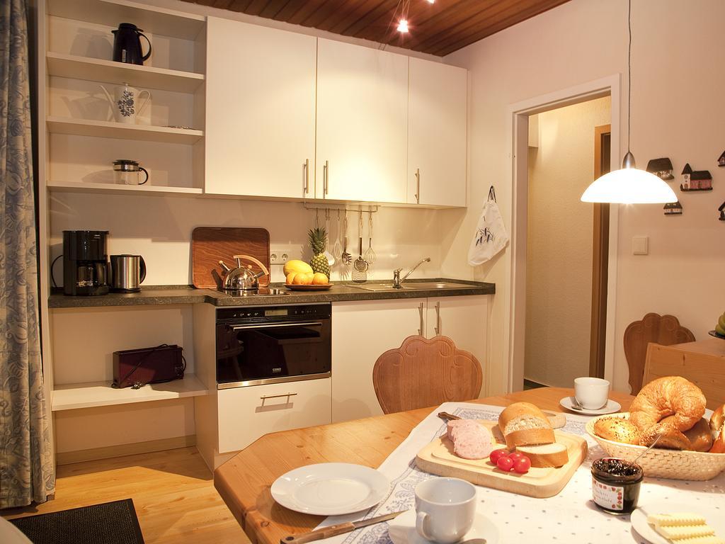 Ferienwohnung Café Alt Willingen Zimmer foto