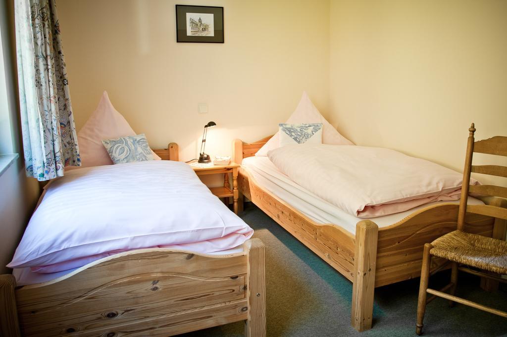 Ferienwohnung Café Alt Willingen Zimmer foto