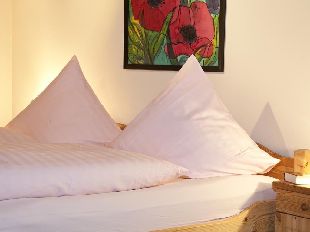 Ferienwohnung Café Alt Willingen Zimmer foto